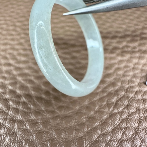 SIZE  10 NATURAL MYANMAR LIGHT GREEN COLOR JADEITE JADE RING,THICKNESS-4.3x2.8mm - Picture 5 of 8